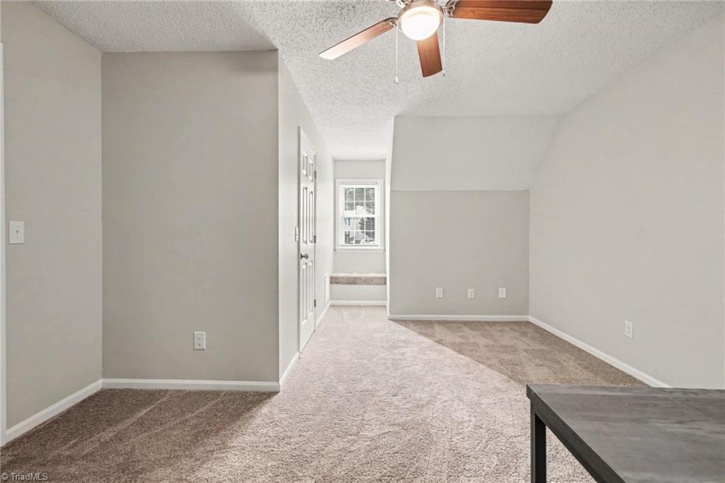 103 Edgedale Court Property Photo 15