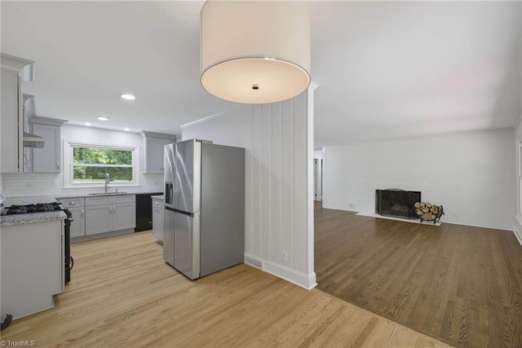 909 Forest Hill Drive Property Photo 13