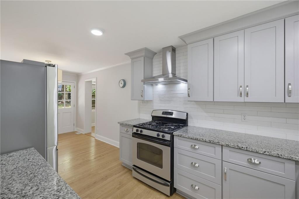 909 Forest Hill Drive Property Photo 16