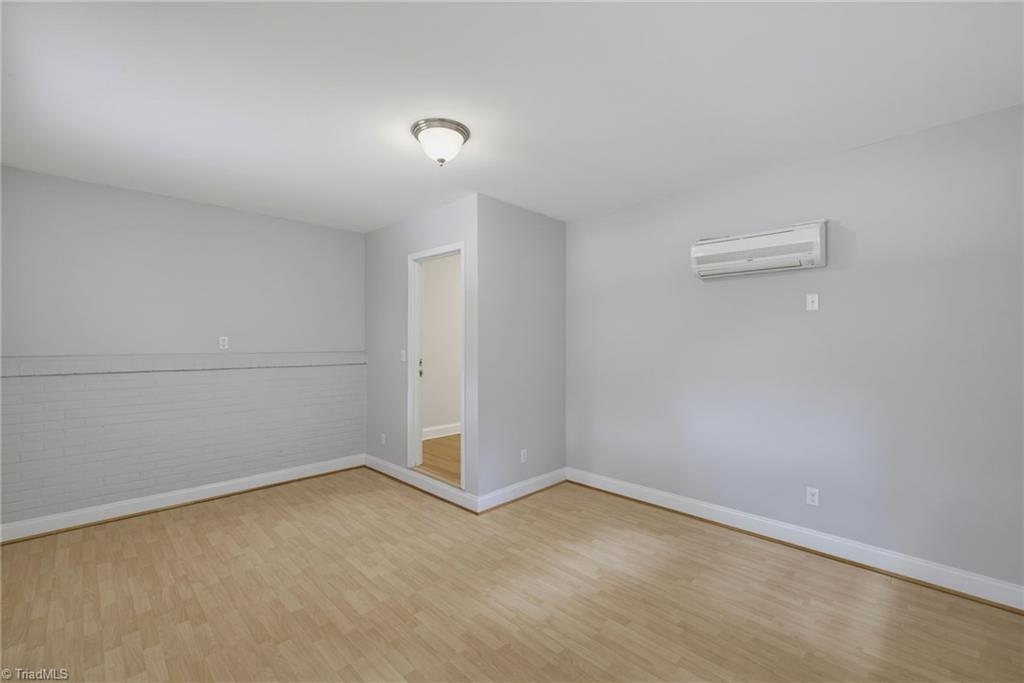 909 Forest Hill Drive Property Photo 22