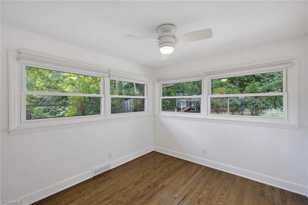 909 Forest Hill Drive Property Photo 23