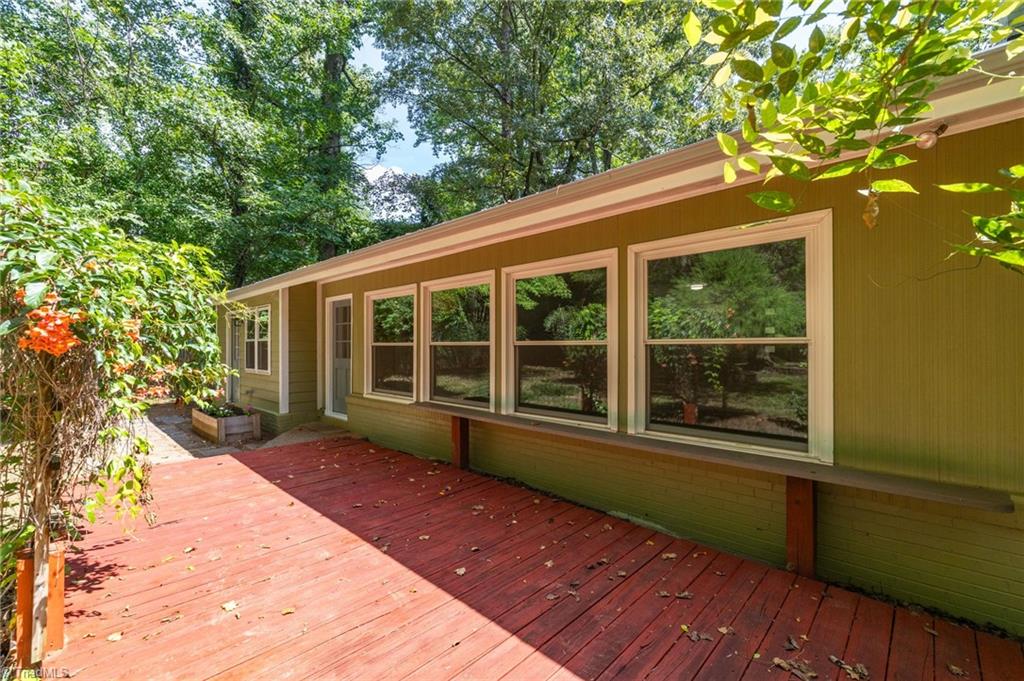 909 Forest Hill Drive Property Photo 31