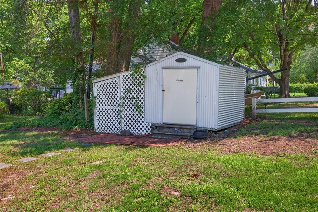 1115 E Willowbrook Drive Property Photo 26
