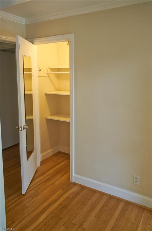 907 Onslow Drive Property Photo 6