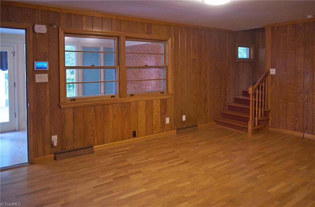 907 Onslow Drive Property Photo 18