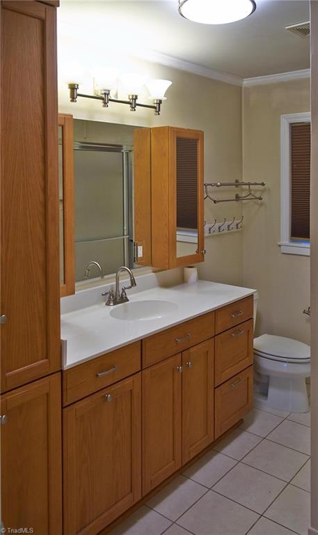 907 Onslow Drive Property Photo 24