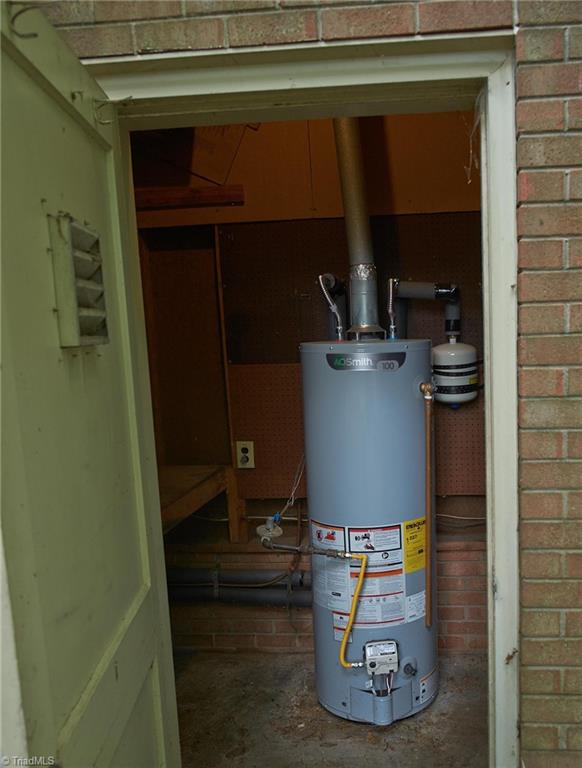 907 Onslow Drive Property Photo 43