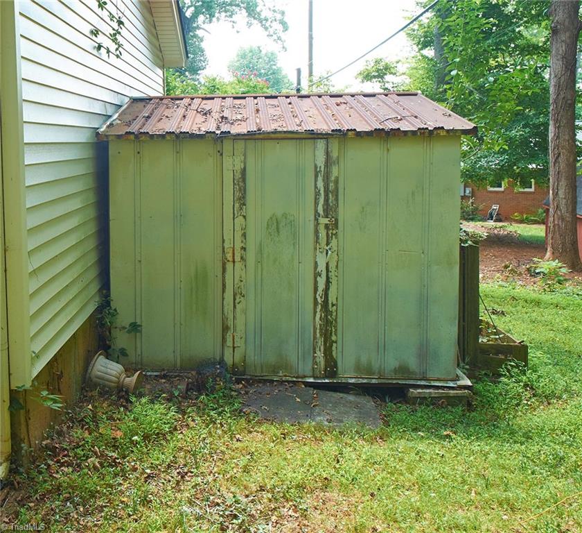 907 Onslow Drive Property Photo 47