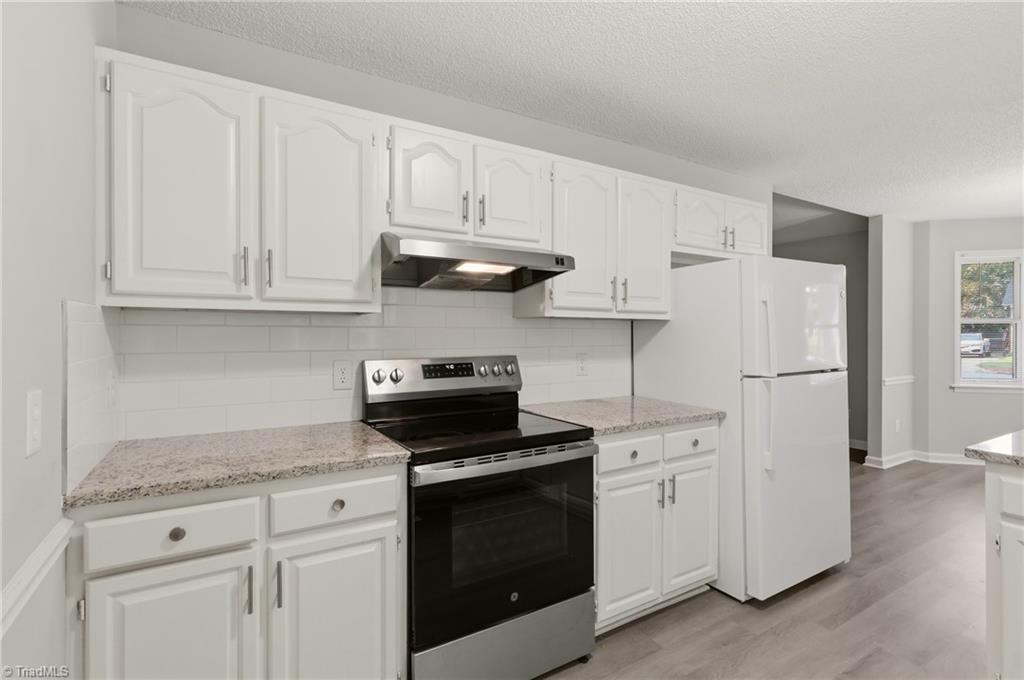 407 Lassiter Drive Property Photo 14
