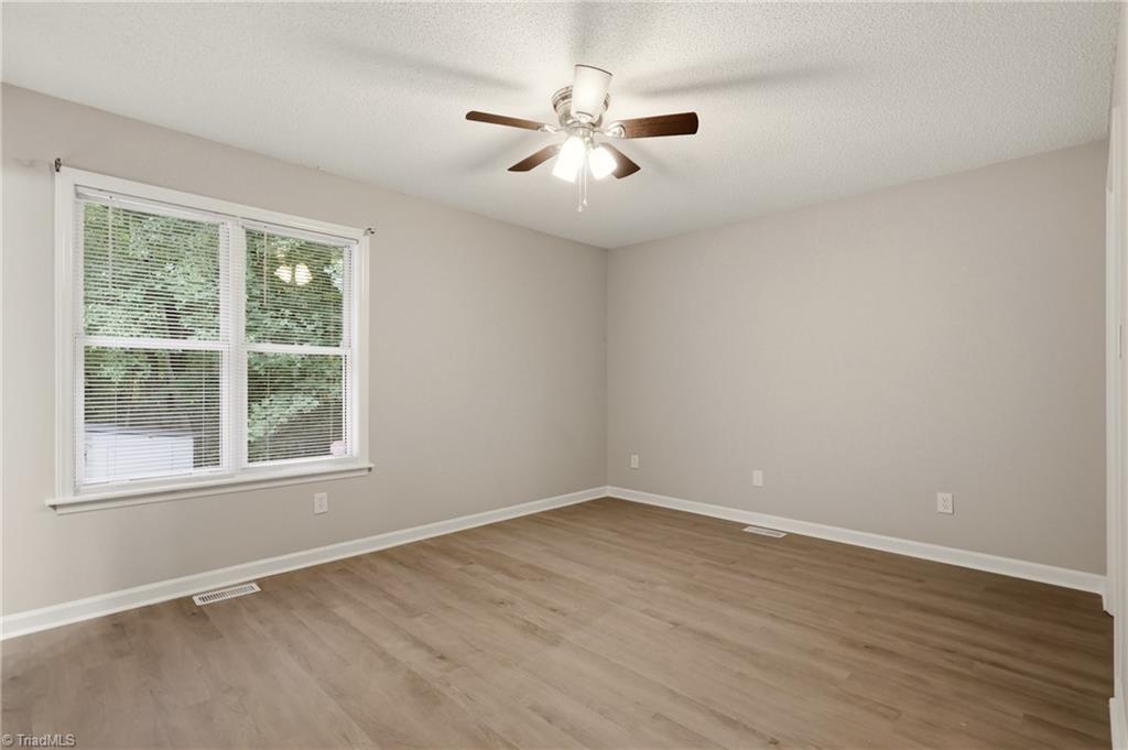 407 Lassiter Drive Property Photo 18