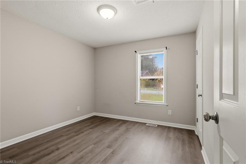 407 Lassiter Drive Property Photo 23
