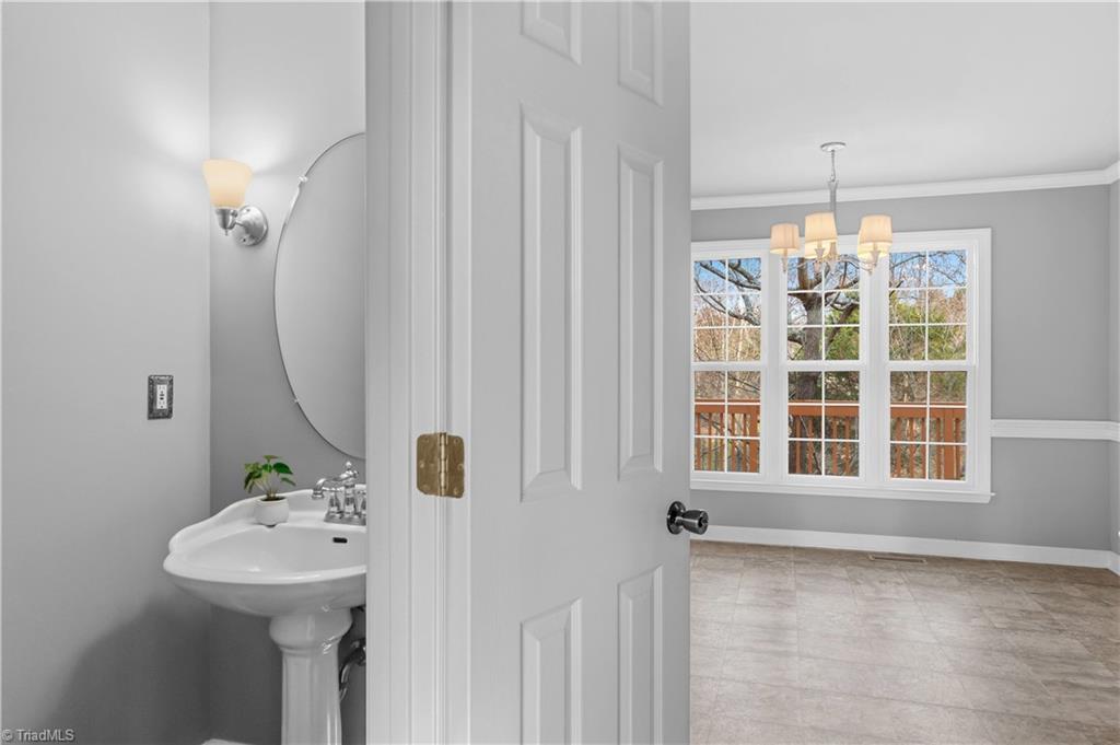 5229 Bridge Pointe Drive Property Photo 14
