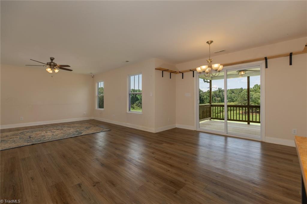 1140 Henry Cranfill Road Property Photo 13
