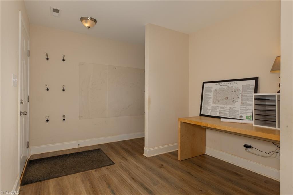 1140 Henry Cranfill Road Property Photo 38