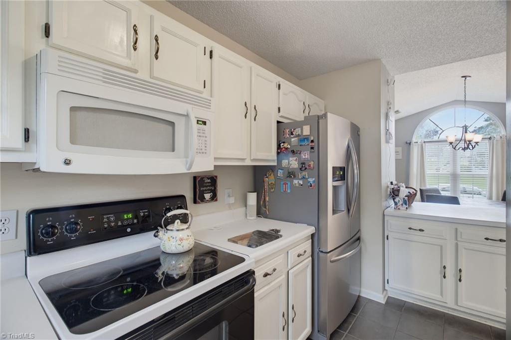 3913 Landover Drive Property Photo 15