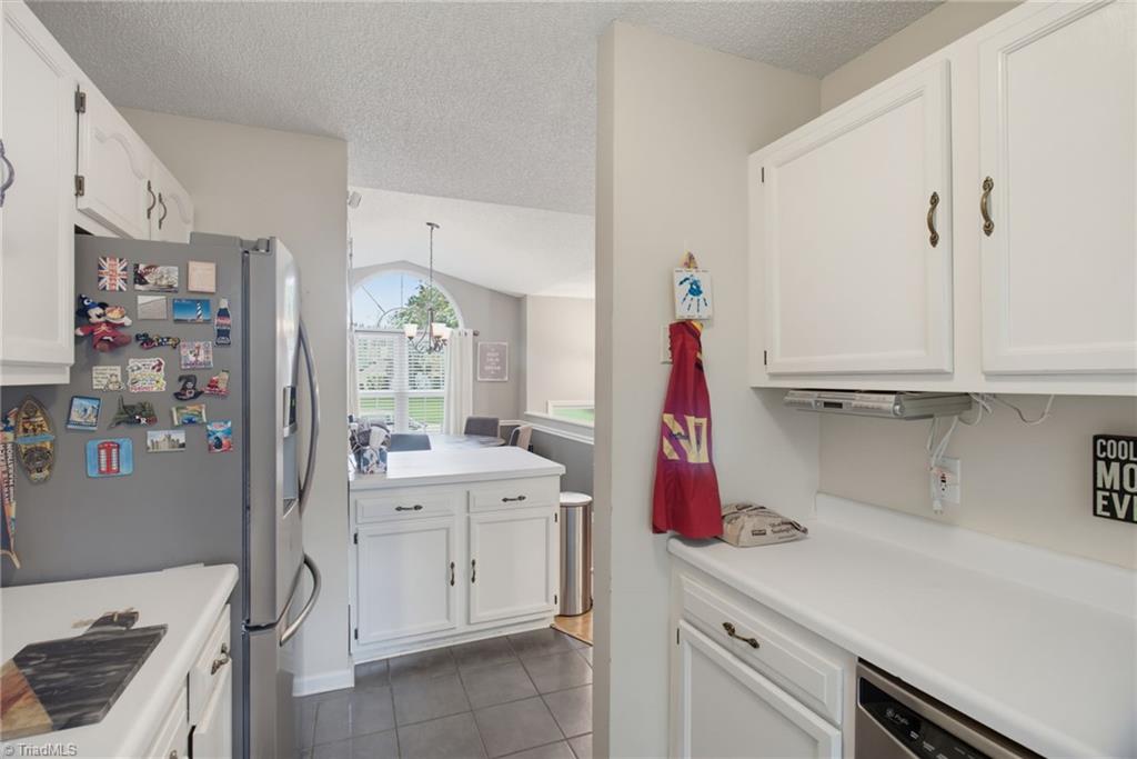 3913 Landover Drive Property Photo 16