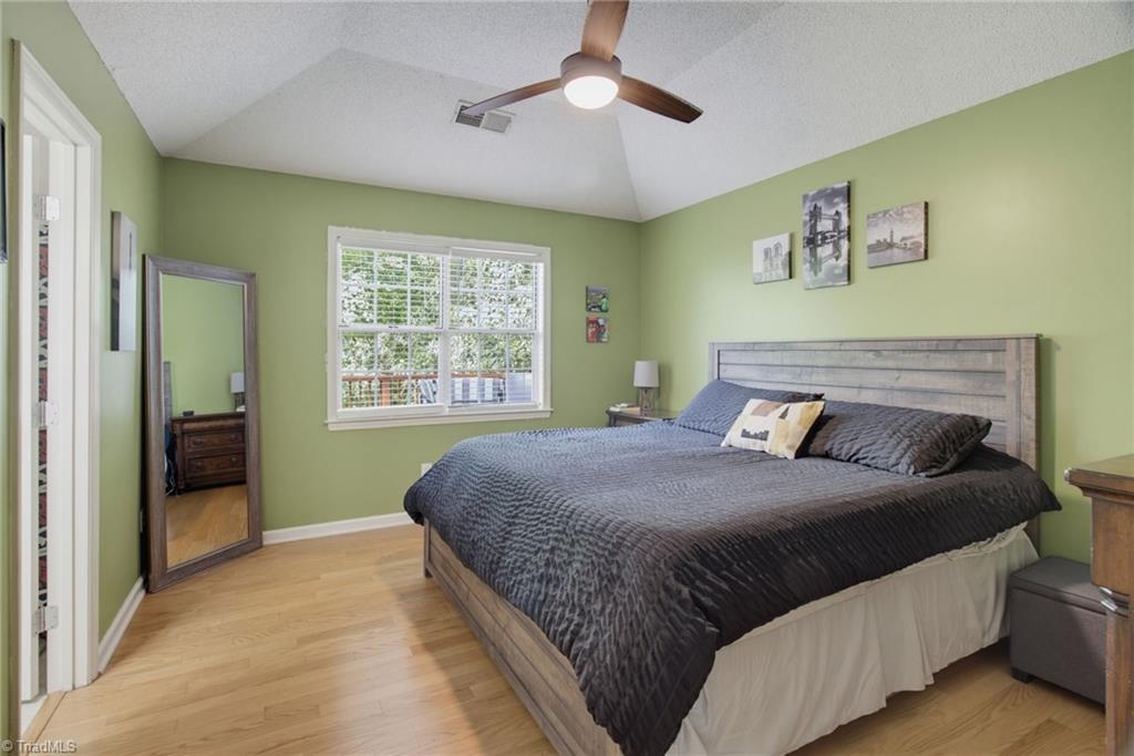 3913 Landover Drive Property Photo 17