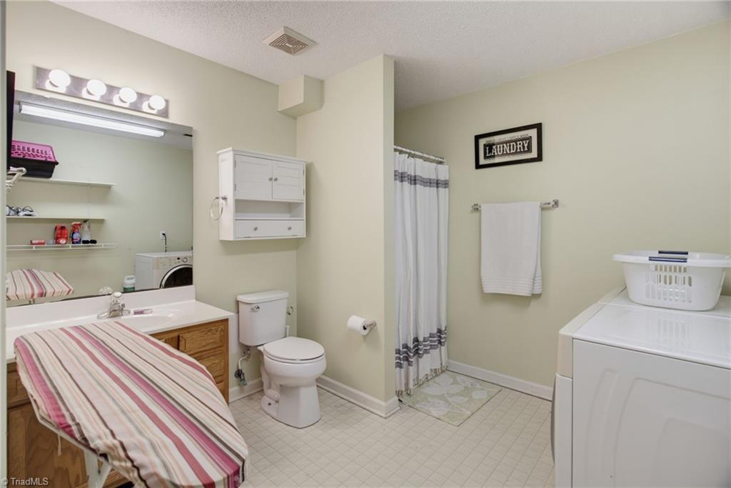 3913 Landover Drive Property Photo 25
