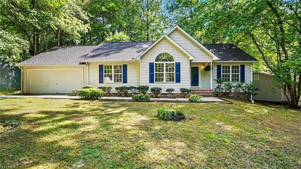85 Lowery Drive Property Photo 2