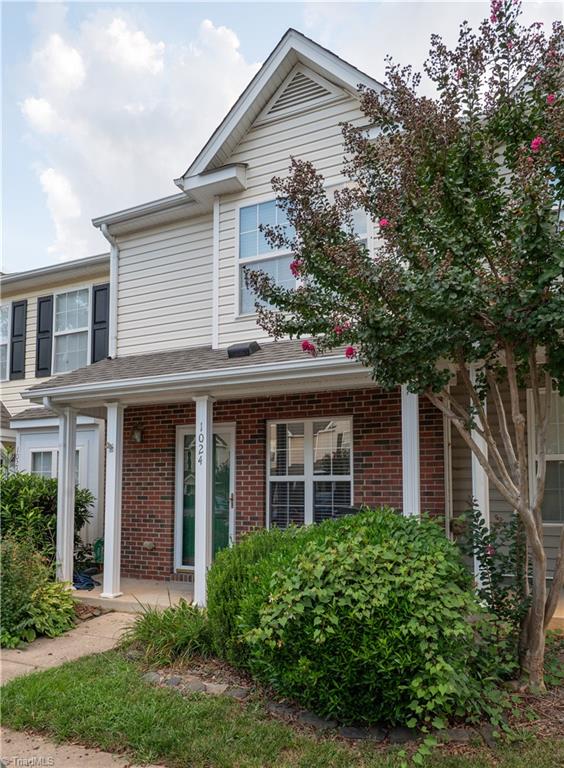1024 Oak Blossom Way Property Photo 1