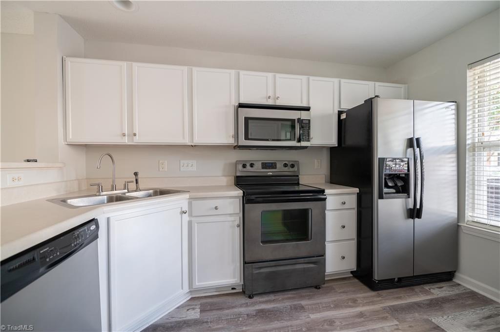 1024 Oak Blossom Way Property Photo 14