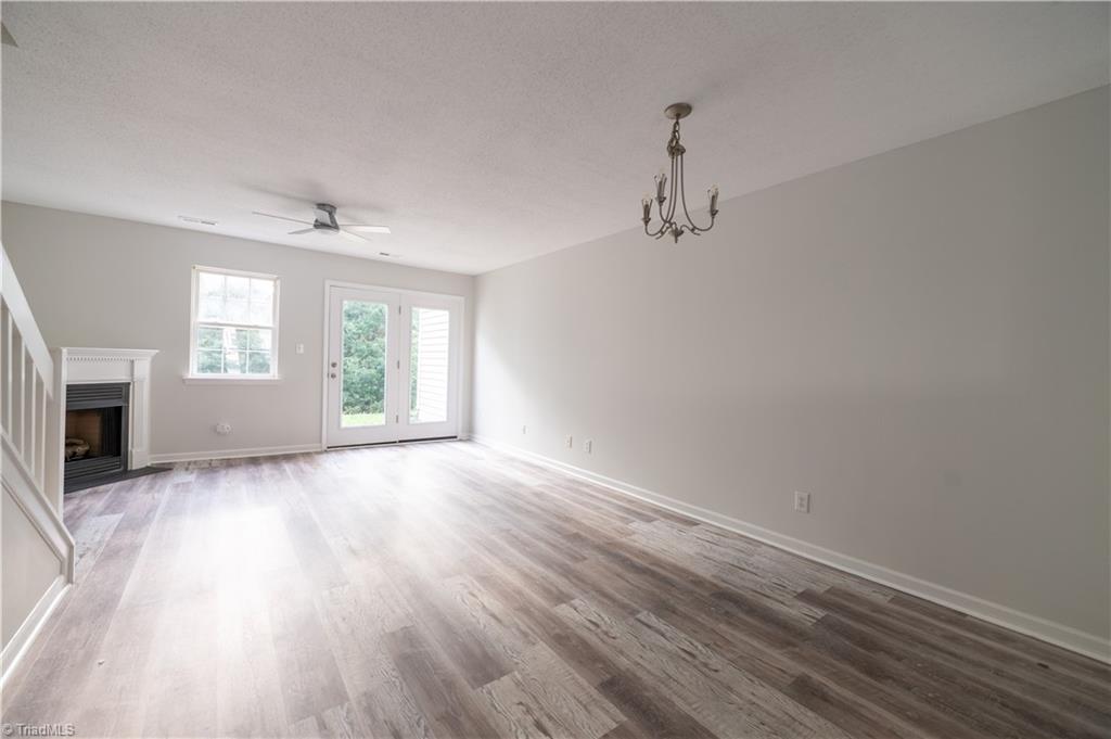 1024 Oak Blossom Way Property Photo 15