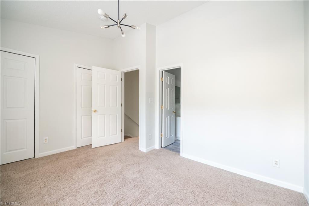 1024 Oak Blossom Way Property Photo 22