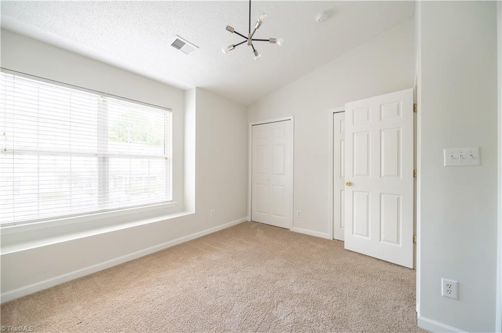 1024 Oak Blossom Way Property Photo 23