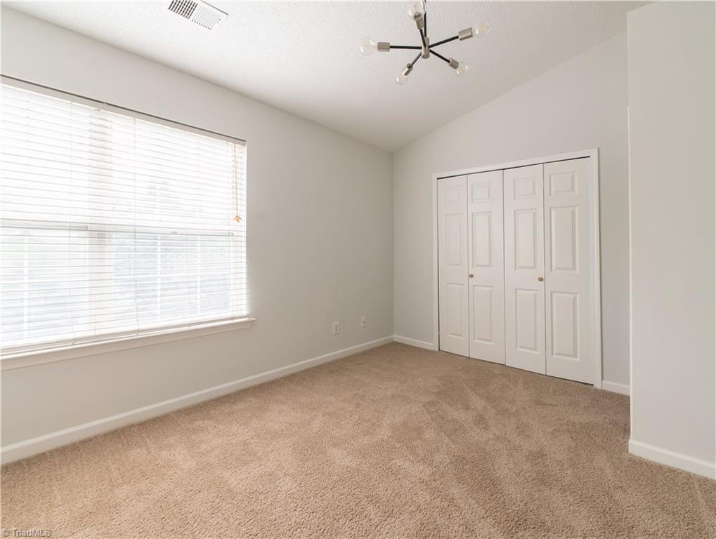 1024 Oak Blossom Way Property Photo 28