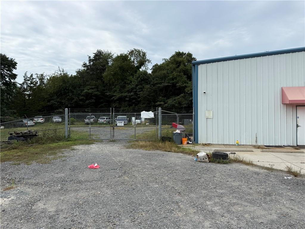 106 Scenic Drive Property Photo 4