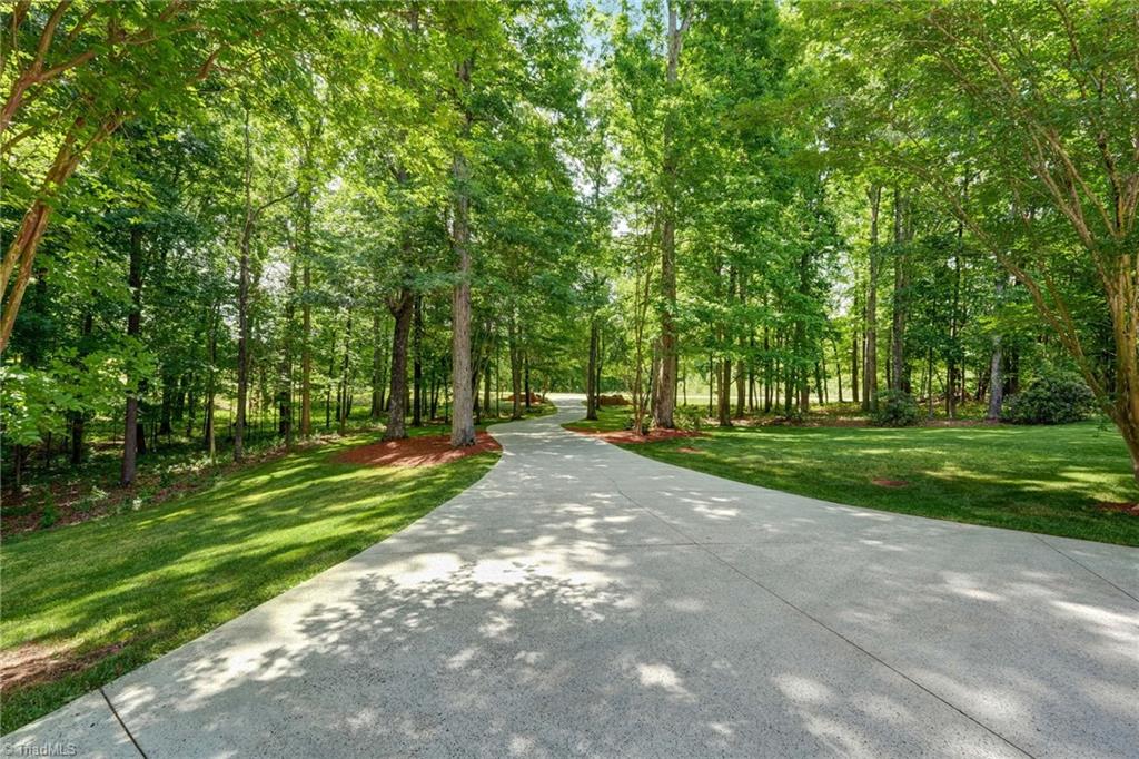 565 Irvin Farm Road Property Photo 9