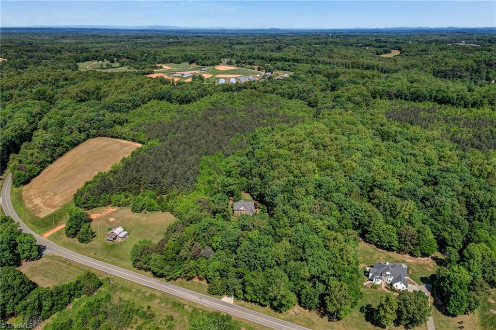 565 Irvin Farm Road Property Photo 10