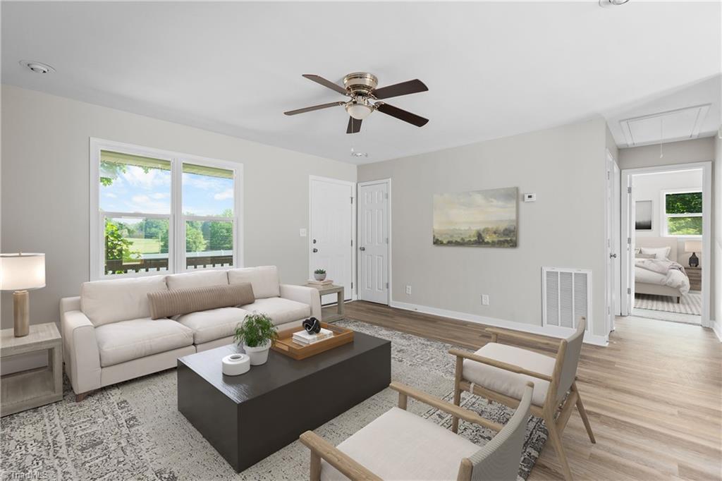 1011 Rising Sun Drive Property Photo 2