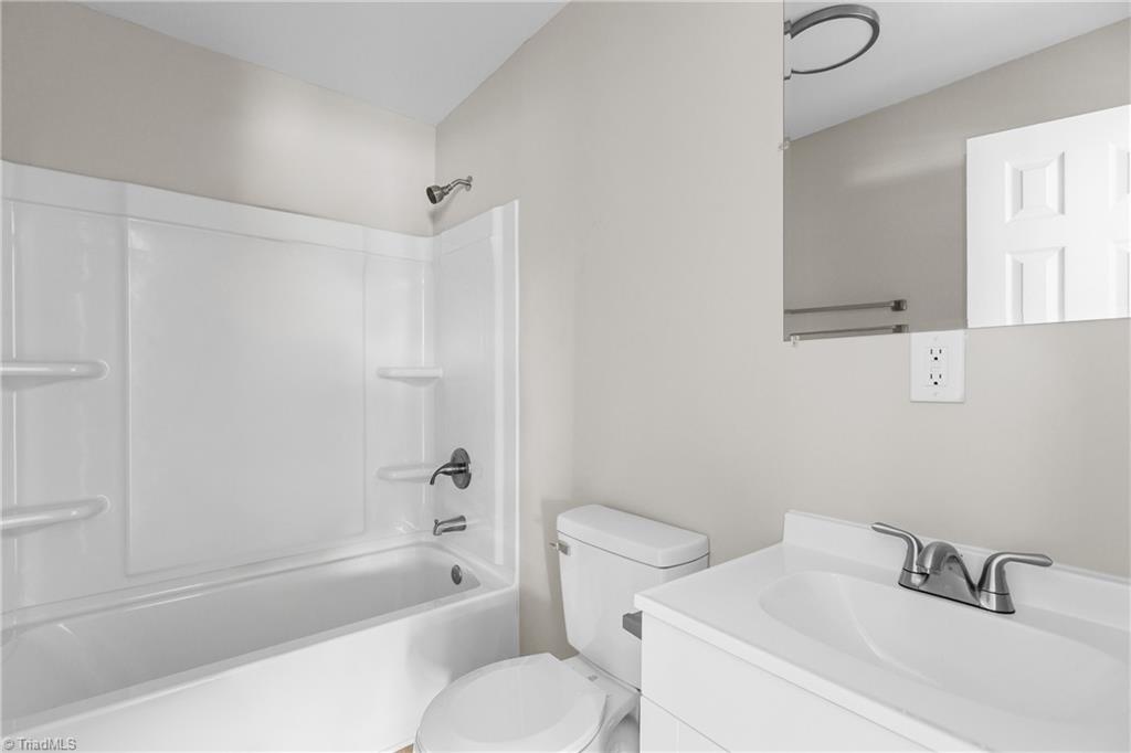 1011 Rising Sun Drive Property Photo 9