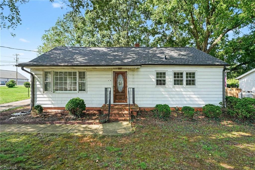 418 Felts Drive Property Photo 1