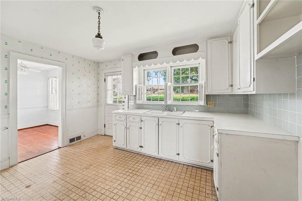 418 Felts Drive Property Photo 8