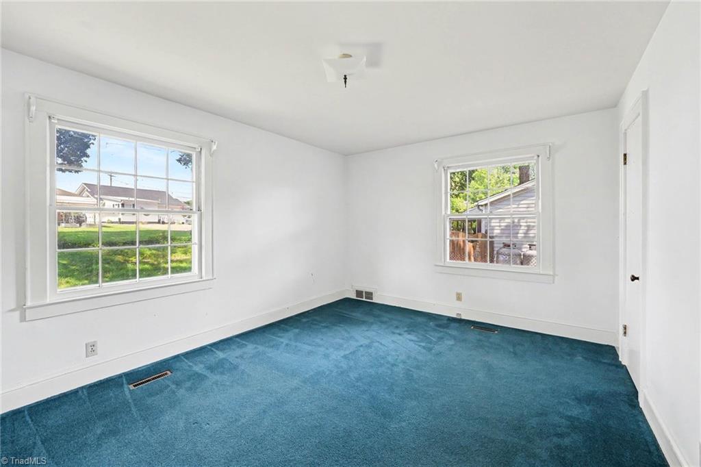 418 Felts Drive Property Photo 9