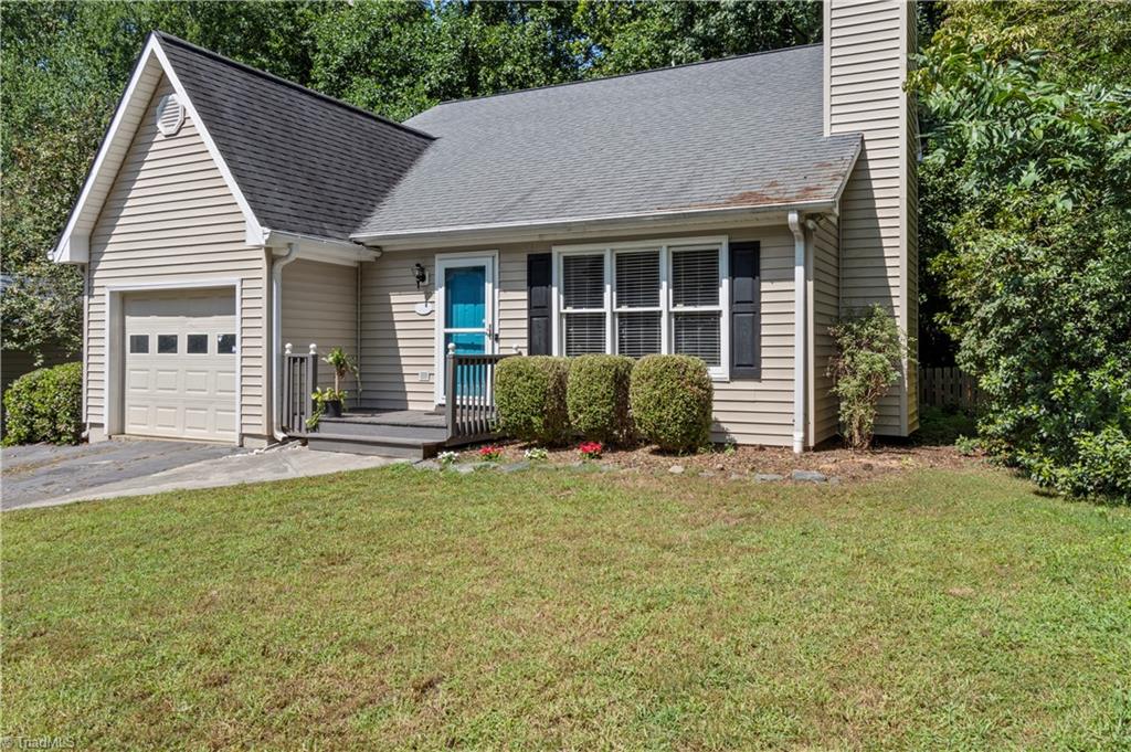4965 Lochraven Drive Property Photo 2