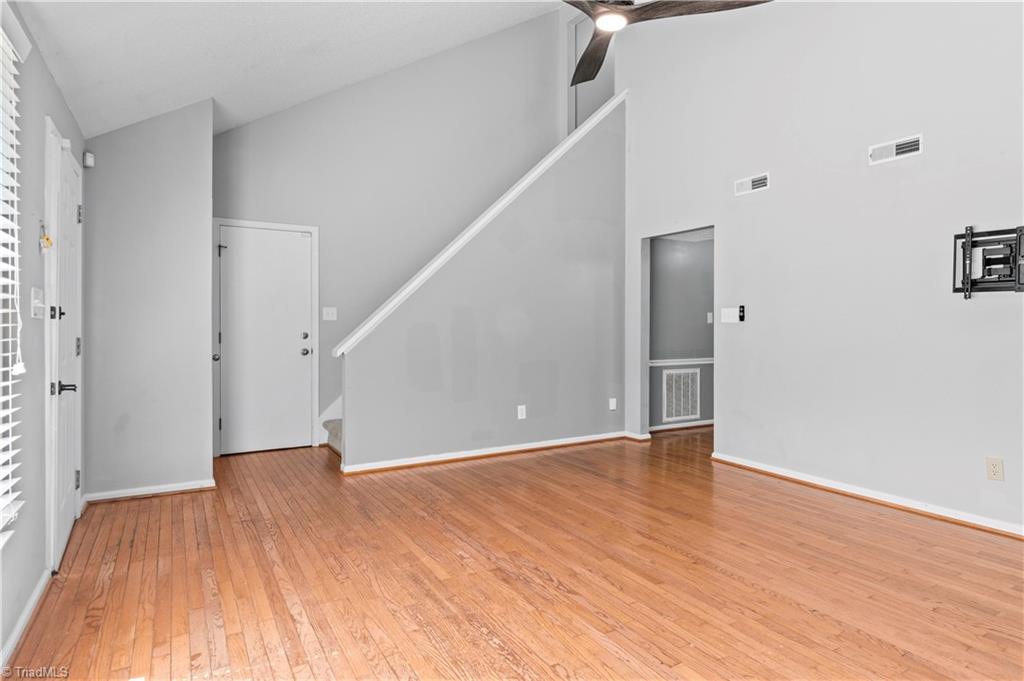 4965 Lochraven Drive Property Photo 8