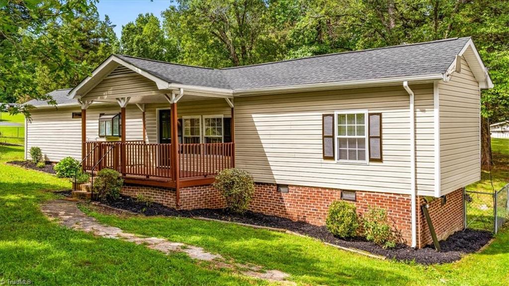 3673 Meadowbrook Drive Property Photo 2