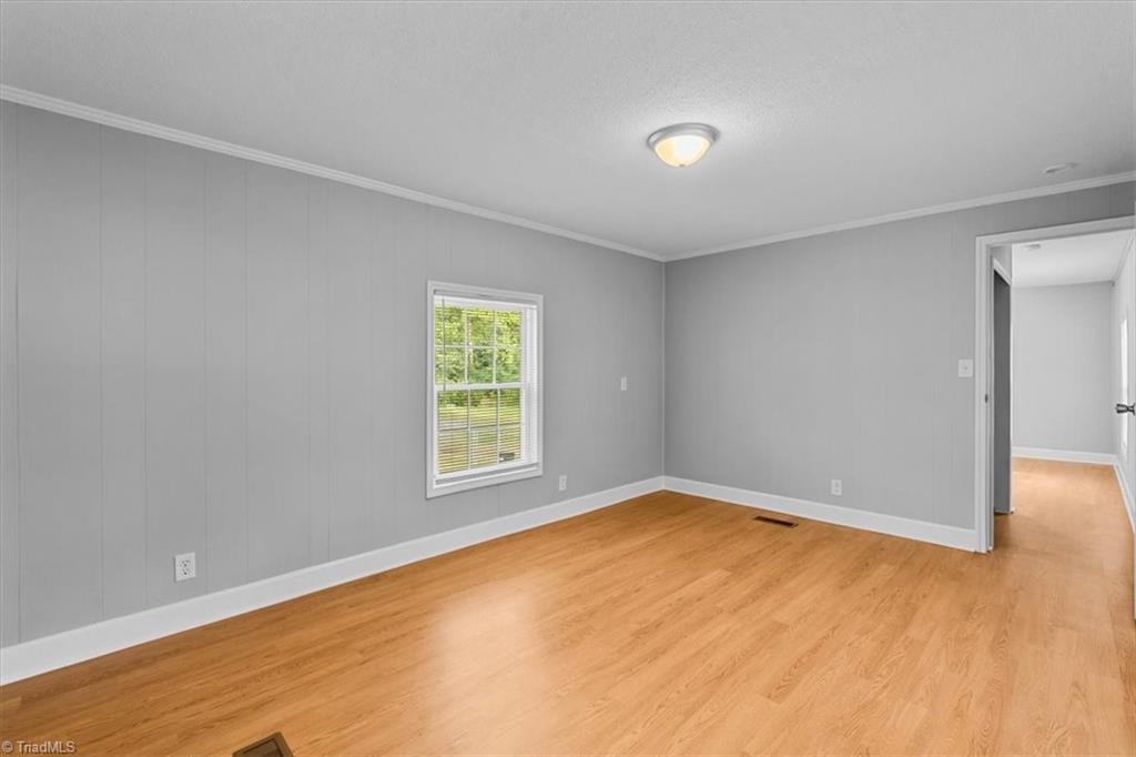 3673 Meadowbrook Drive Property Photo 8
