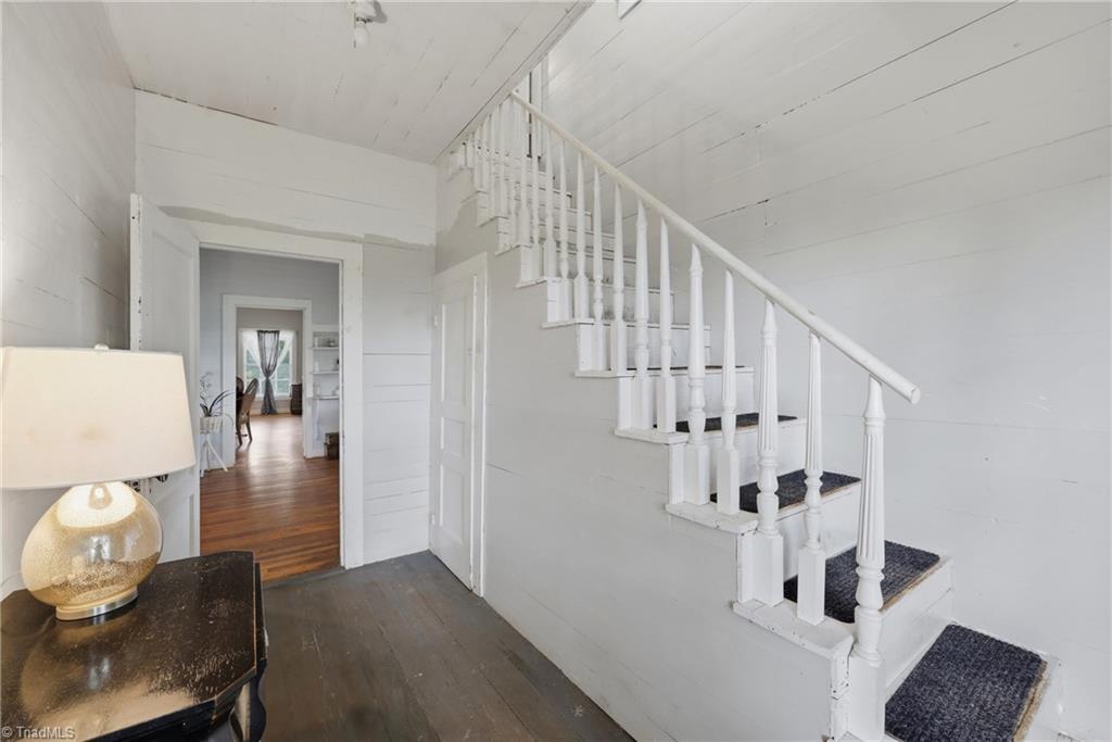 985 Traphill Road Property Photo 25