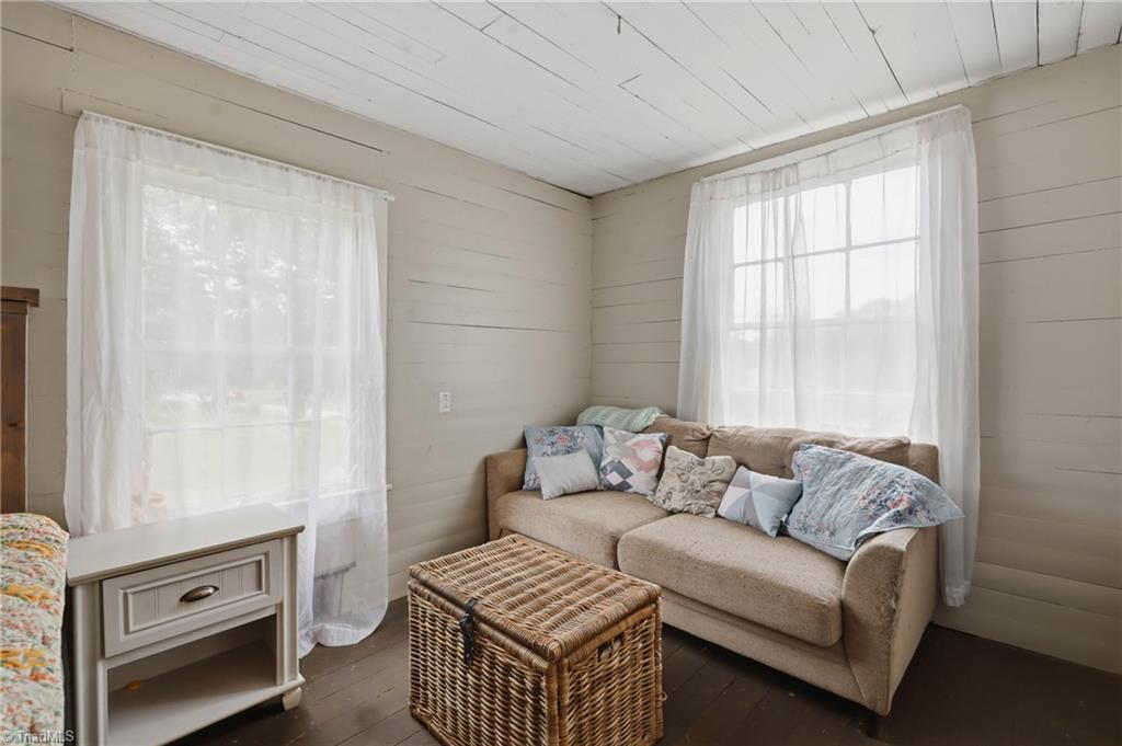 985 Traphill Road Property Photo 36