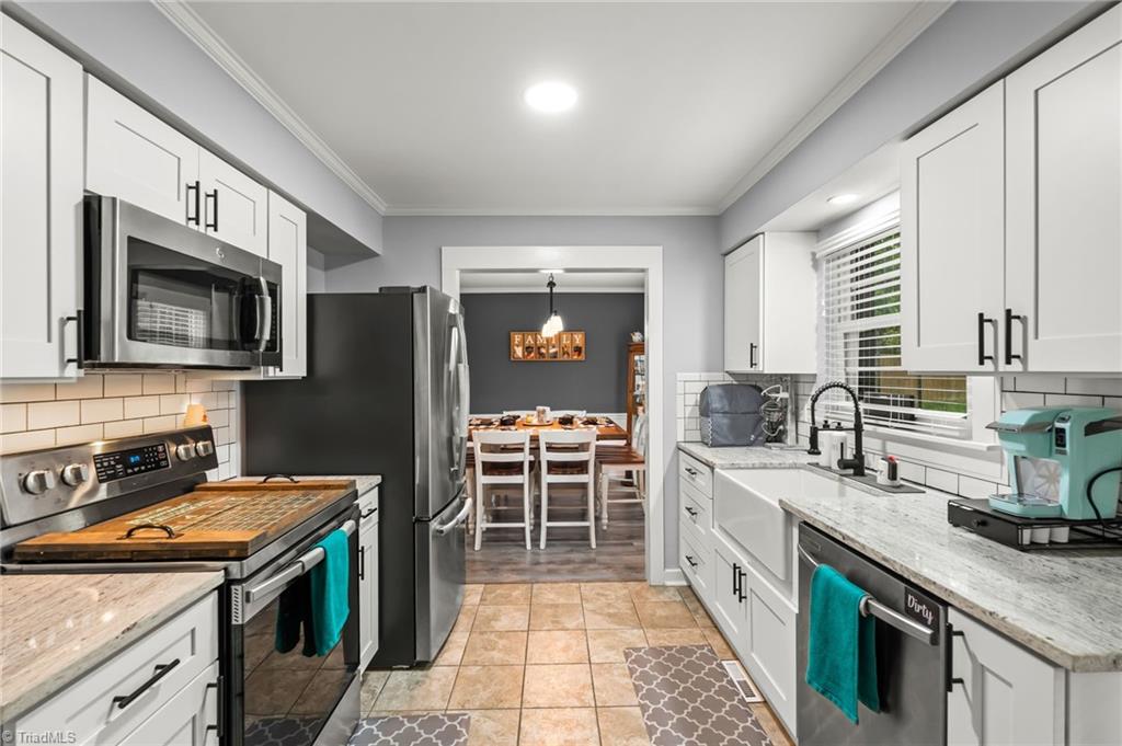 7108 Avenbury Circle Property Photo 8