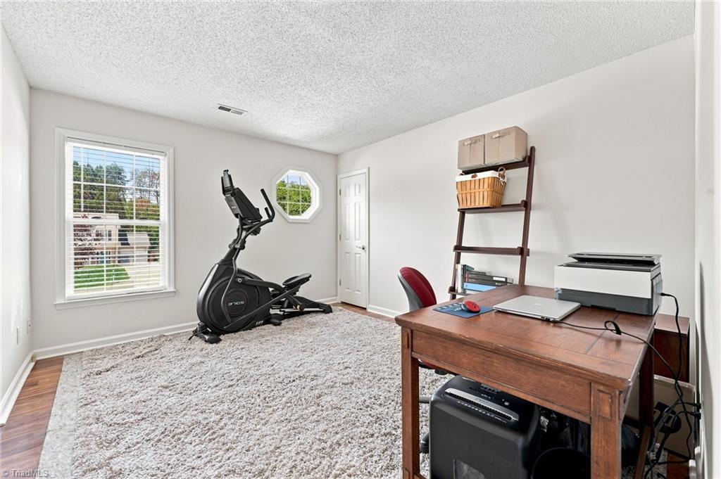 1704 Crinan Court Property Photo 19
