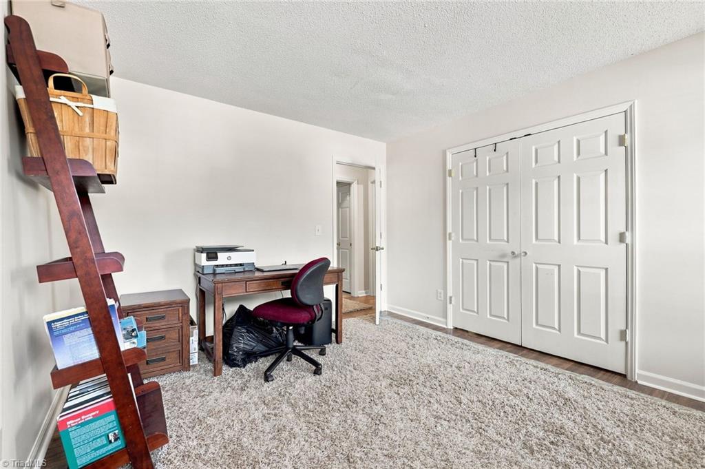 1704 Crinan Court Property Photo 20
