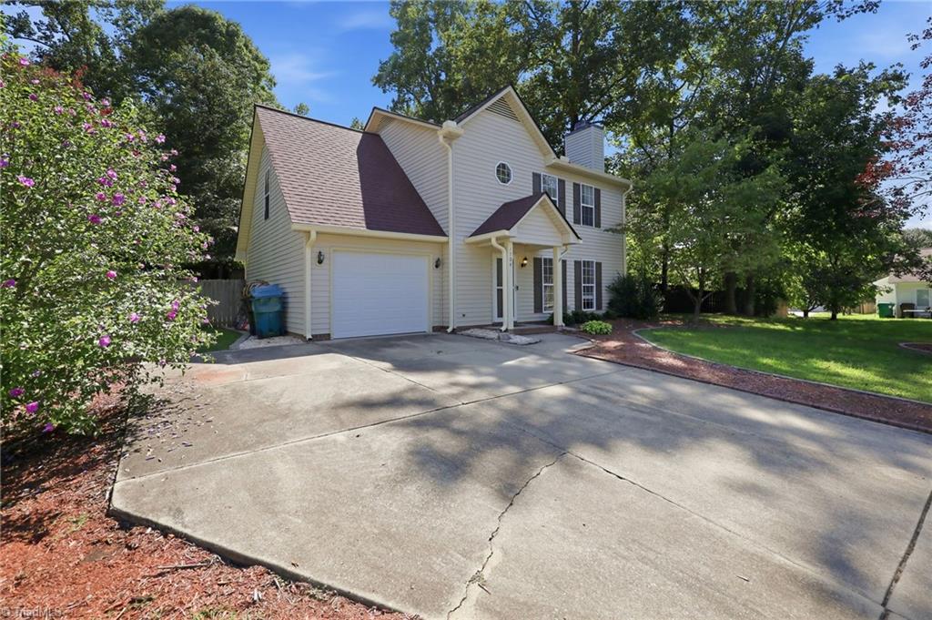 1704 Crinan Court Property Photo 35