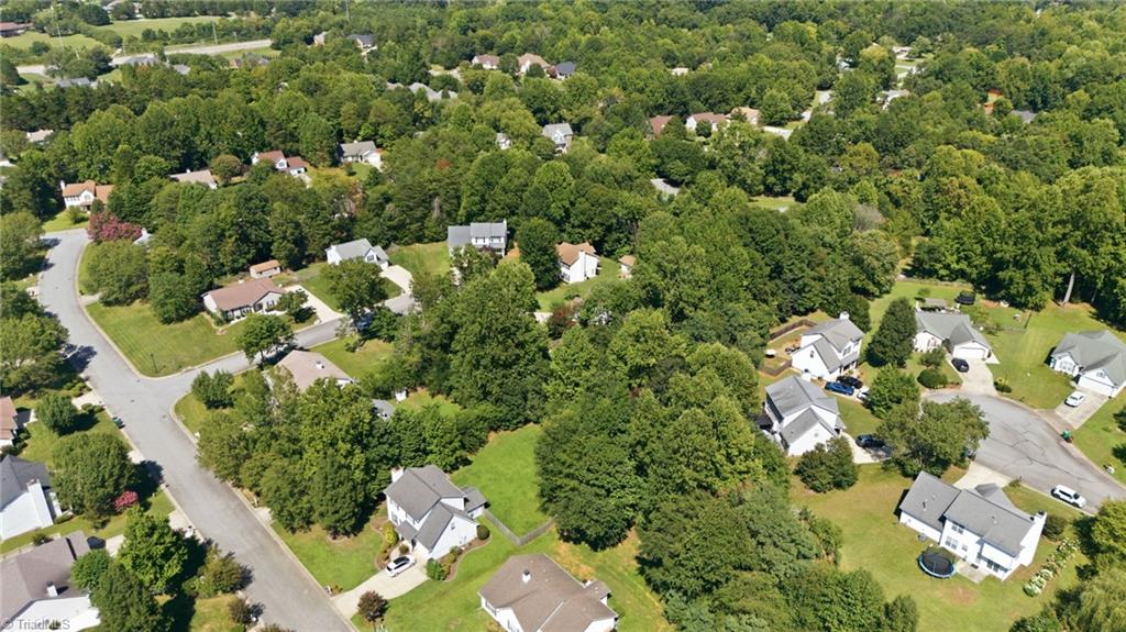 1704 Crinan Court Property Photo 37