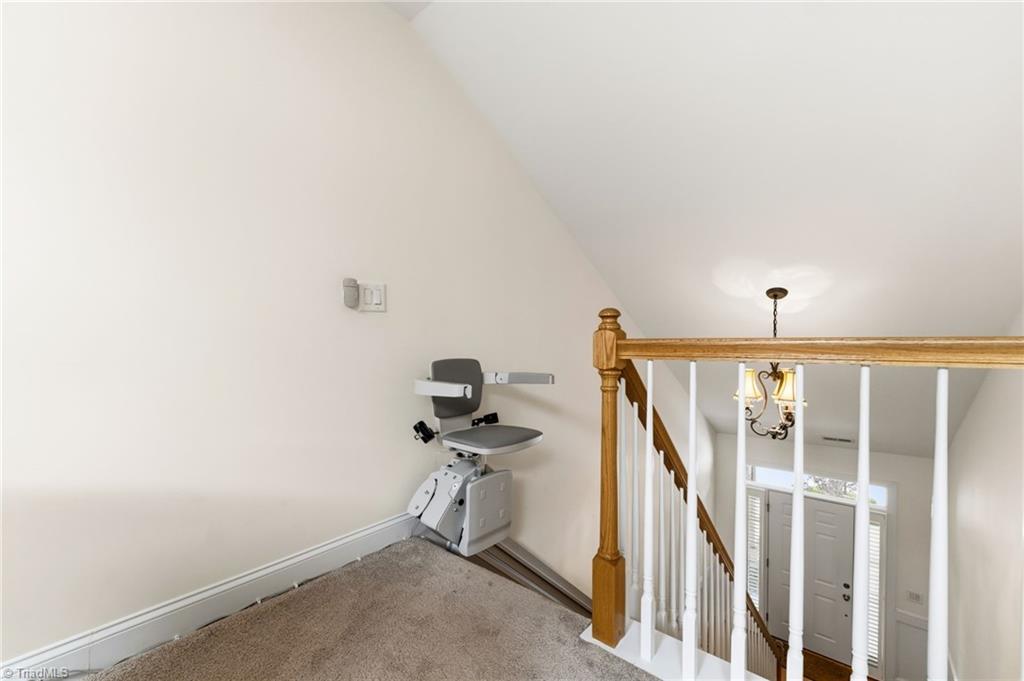 5252 Esher Drive Property Photo 24