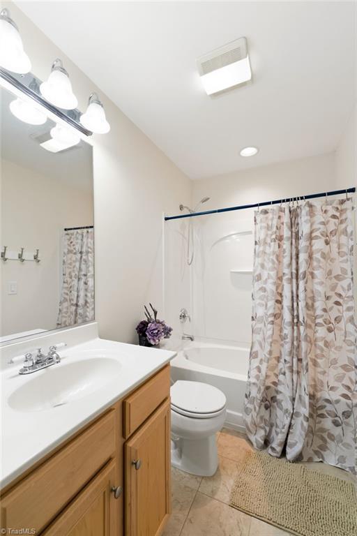 5252 Esher Drive Property Photo 32
